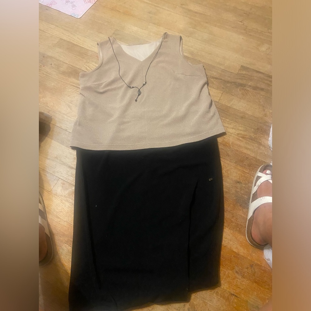 2x dress with attached necklace